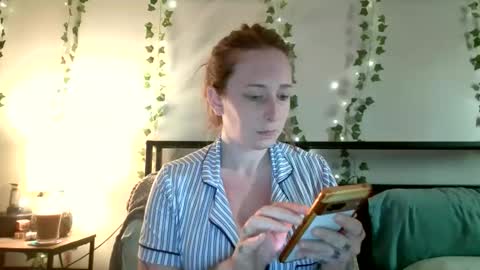 butcherbaby online show from May 1, 10:48 pm