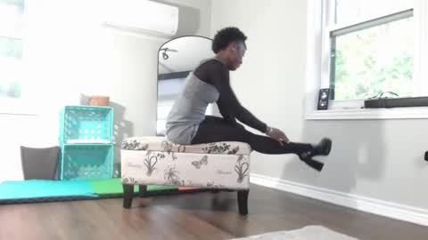 Snapshot of butt3rcup chatting on September 11, 12:01 am Goddess online show from September 11, 12:01 am