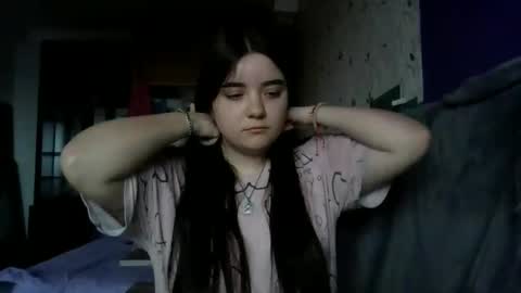 butterfly18988 online show from February 12, 8:40 am