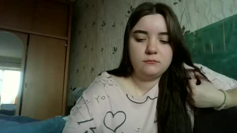 butterfly18988 online show from January 13, 7:16 am