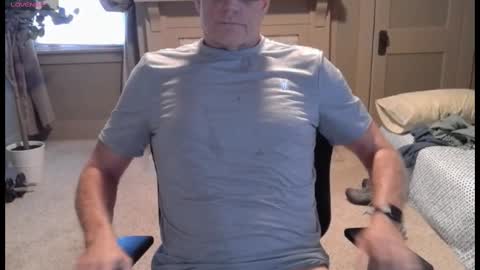 Snapshot of buttnakedfun954737 chatting on September 29, 12:15 pm Miles online show from September 29, 12:15 pm