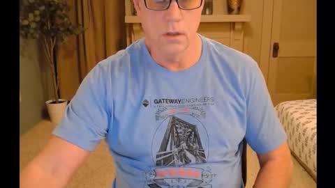 Snapshot of buttnakedfun954737 chatting on February 2, 11:29 am Miles online show from February 2, 11:29 am