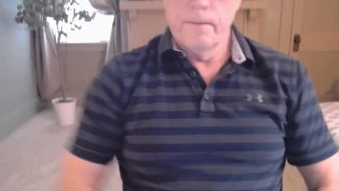 Snapshot of buttnakedfun954737 chatting on January 11, 3:20 pm Miles online show from January 11, 3:20 pm