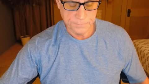 Snapshot of buttnakedfun954737 chatting on December 16, 9:03 am Miles online show from December 16, 9:03 am
