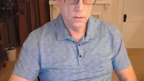 Snapshot of buttnakedfun954737 chatting on December 10, 9:12 am Miles online show from December 10, 9:12 am