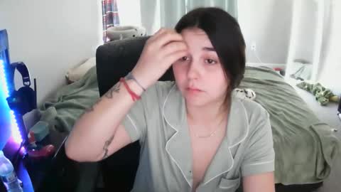 bxbydior online show from March 6, 4:28 pm