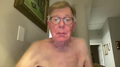 bythebridges48 online show from September 18, 11:31 pm