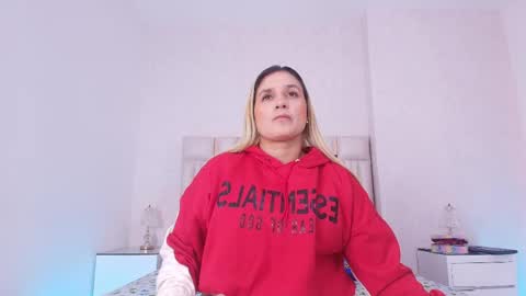 Carolina online show from April 22, 3:02 am