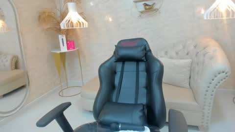Camii Sweet  online show from June 15, 2:25 am