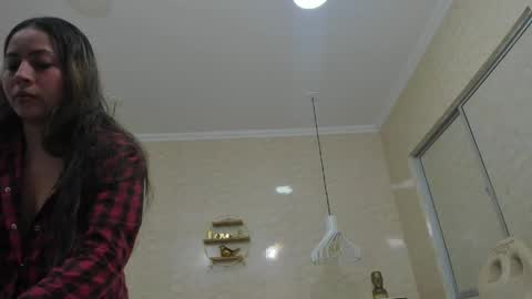 Camii Sweet  online show from April 12, 8:13 pm