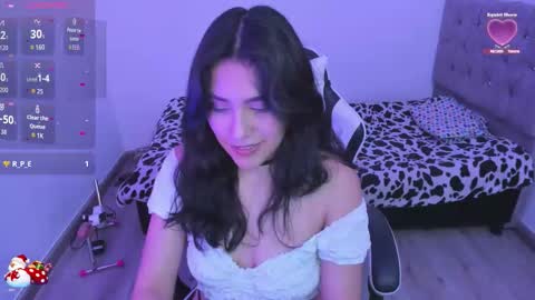 caelisse_cb online show from December 19, 7:09 pm