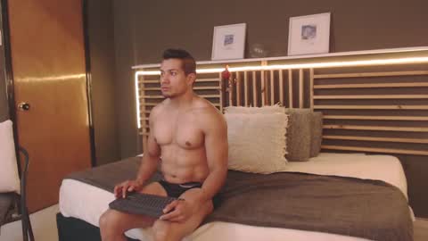 Caesar online show from December 5, 2:50 pm