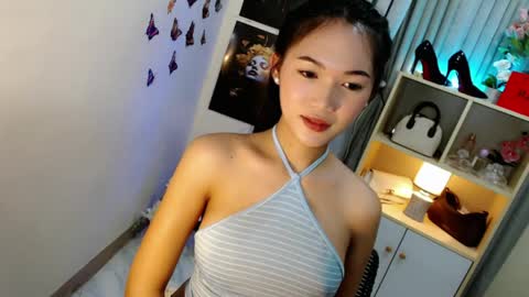 caitlin online show from April 25, 7:33 pm