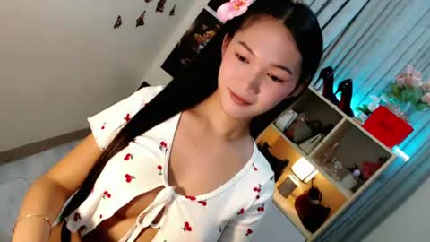 caitlin online show from July 21, 11:29 pm