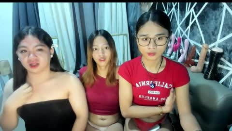 C A I T L Y N online show from June 22, 8:16 pm