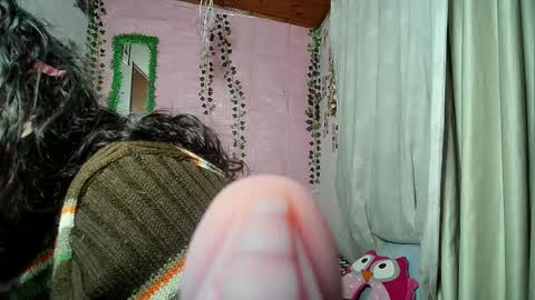 paula online show from April 24, 7:10 am