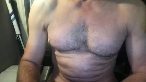 Snapshot of callum5555 chatting on October 16, 8:25 am callum5555 online show from October 16, 8:25 am