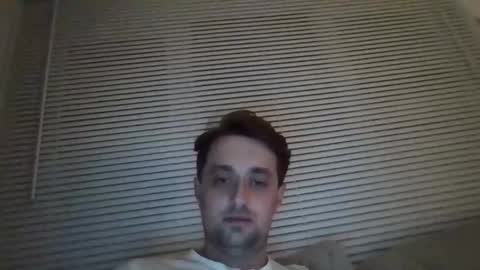 calumrdean1 online show from April 10, 12:49 am