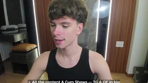 Hey I am Calvin  online show from May 6, 5:19 pm
