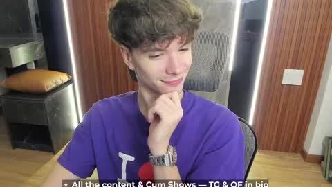 Hey I am Calvin  online show from May 1, 5:18 pm