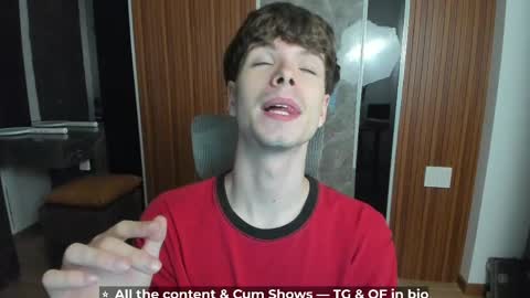 Hey I am Calvin  online show from May 2, 5:19 pm