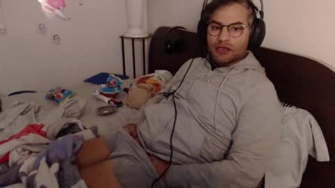 Calvinjohnlad online show from November 7, 7:05 pm