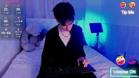 Calvin Owens online show from August 1, 3:19 am