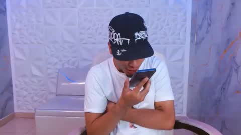 cam_xman online show from April 23, 4:52 pm