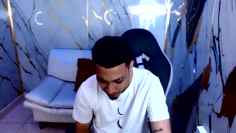 cam_xman online show from June 30, 1:43 pm
