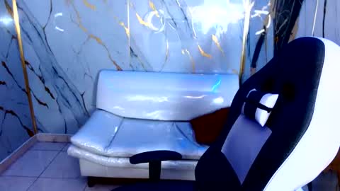 cam_xman online show from June 20, 1:06 pm