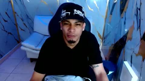cam_xman online show from June 8, 12:39 pm