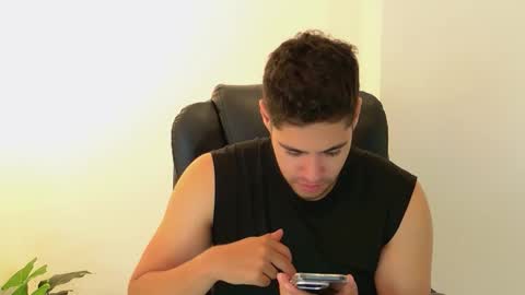 Snapshot of camara110 chatting on October 21, 12:49 am camara110 online show from October 21, 12:49 am