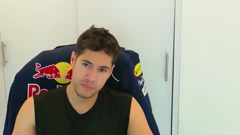 camara110 online show from November 30, 2:02 pm