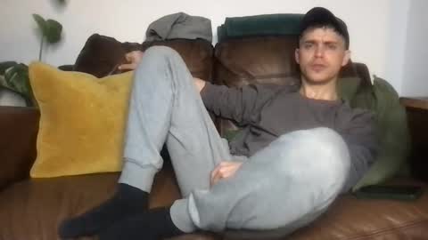 CamDoAttitude online show from April 26, 9:23 pm