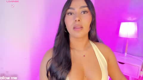 Camelia Smith online show from June 26, 5:13 am