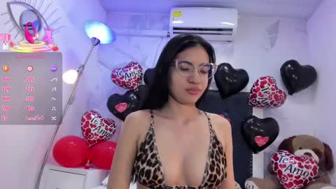 Snapshot of cameron_cutee chatting on February 15, 2:55 pm Cameron Cutee online show from February 15, 2:55 pm