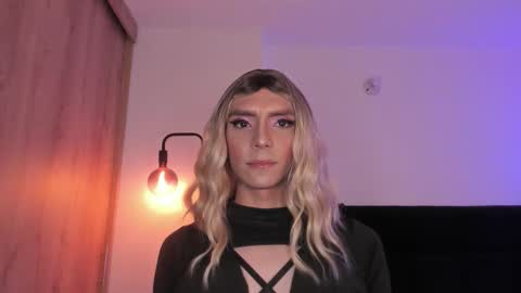 Cameron online show from February 9, 11:40 pm