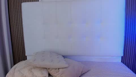 cami_adamss online show from August 3, 11:49 am
