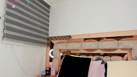 camii  online show from February 18, 1:27 am