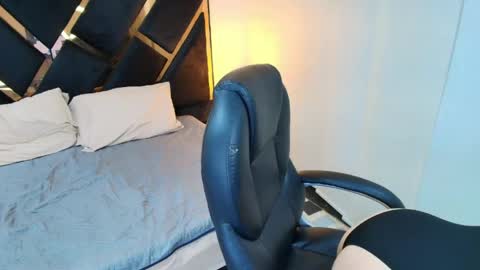 Camila Osorio online show from May 7, 6:36 pm