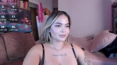 camijhonss online show from October 6, 1:12 am