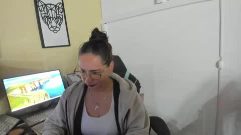 camila_bj online show from May 13, 5:06 am