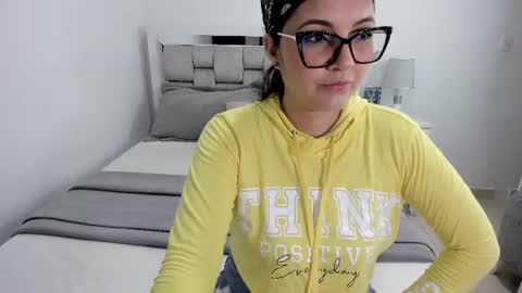 Camila buitrago online show from July 20, 1:30 am