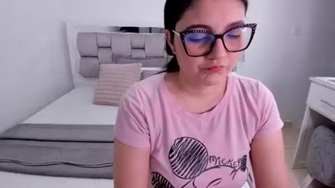 Camila buitrago online show from June 27, 1:44 am