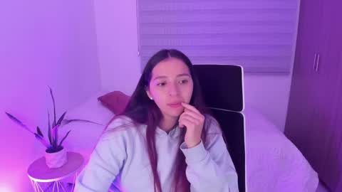  C A M I  online show from November 18, 3:31 am