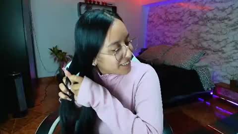 Camila Roose online show from August 5, 1:13 am