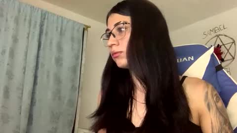 Camila online show from November 12, 2:30 pm