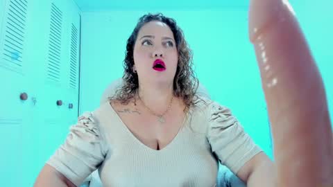 camilaa foxxx online show from February 9, 6:16 pm