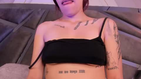 camilaa_smith_ online show from July 25, 4:16 pm
