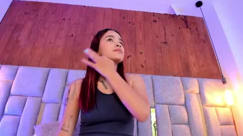 camilaa_smith_ online show from June 22, 6:37 pm